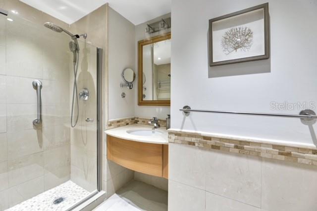 CONDADO LAGOON VILLAS - Residential