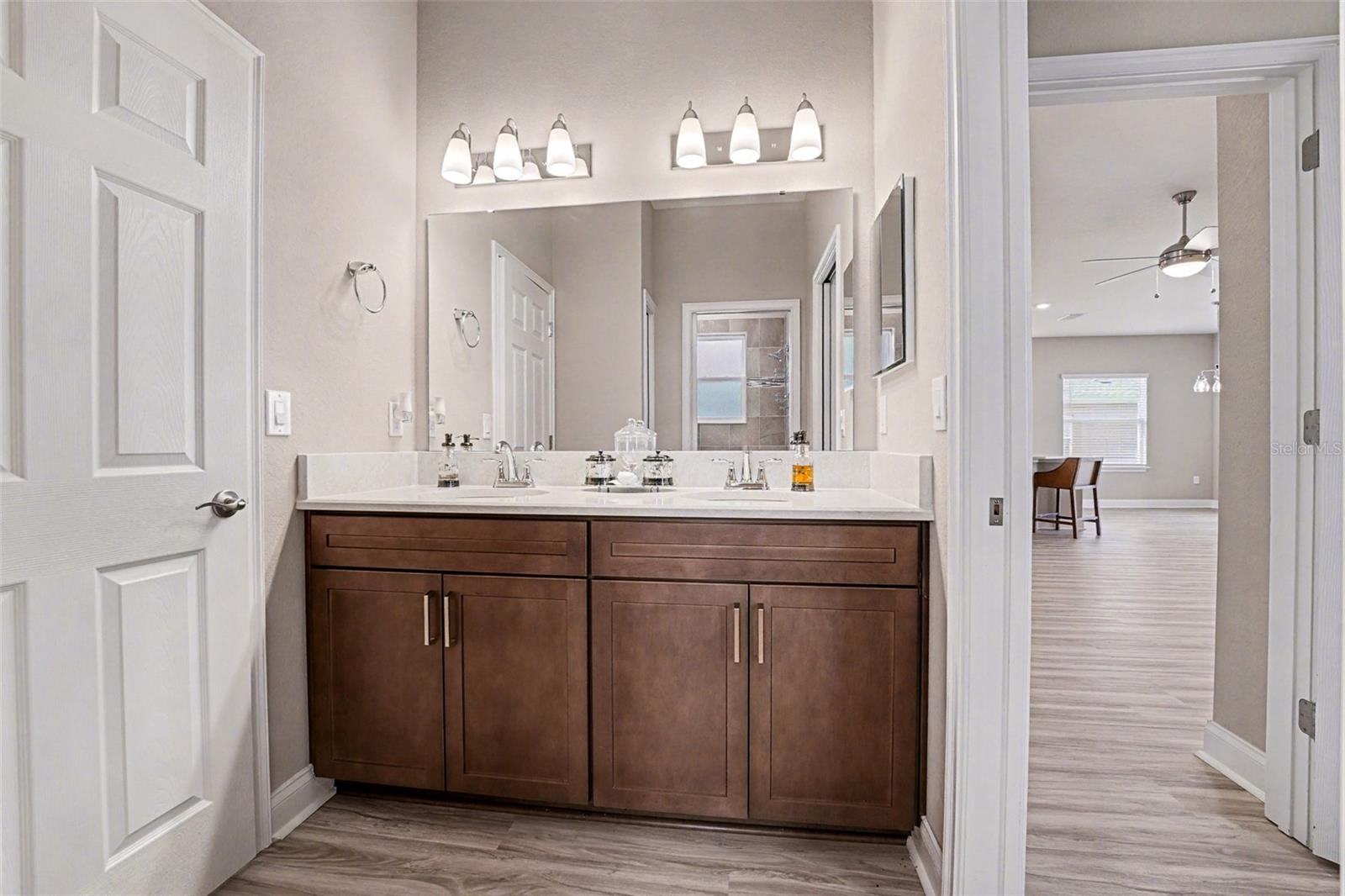 LAKES TR 6 - Residential