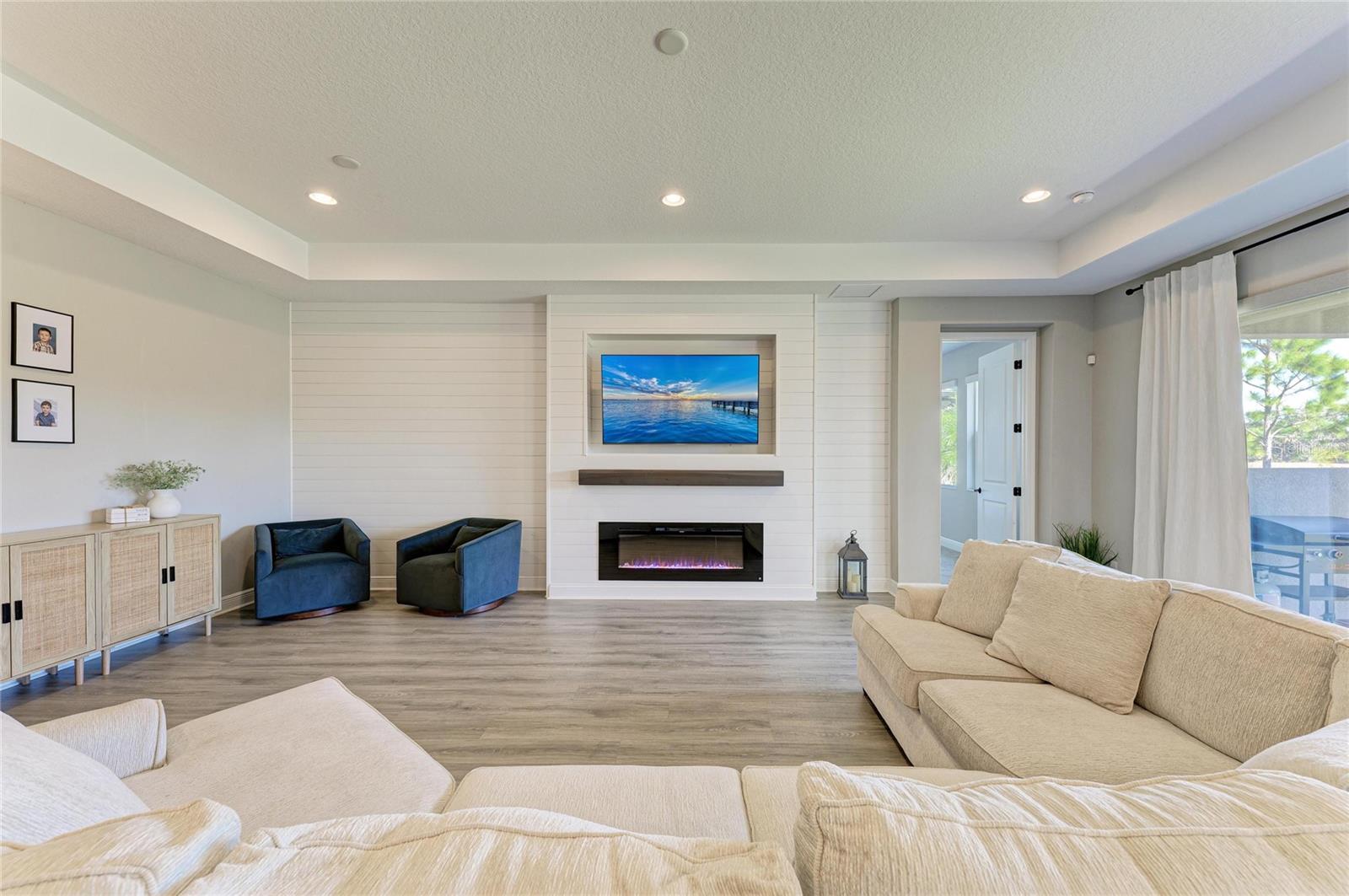 RIVERSIDE PRESERVE PH 1 - Residential