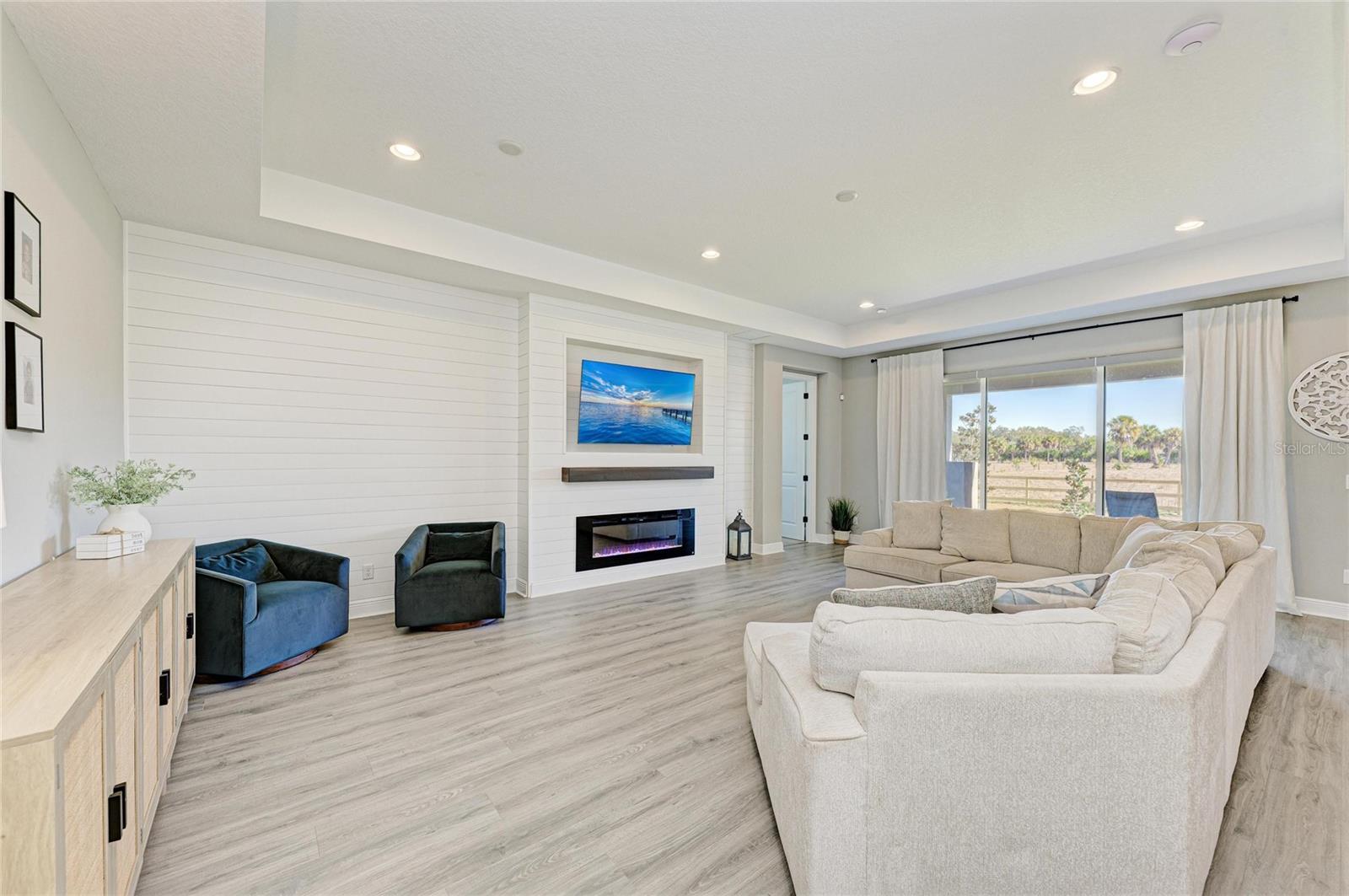 RIVERSIDE PRESERVE PH 1 - Residential