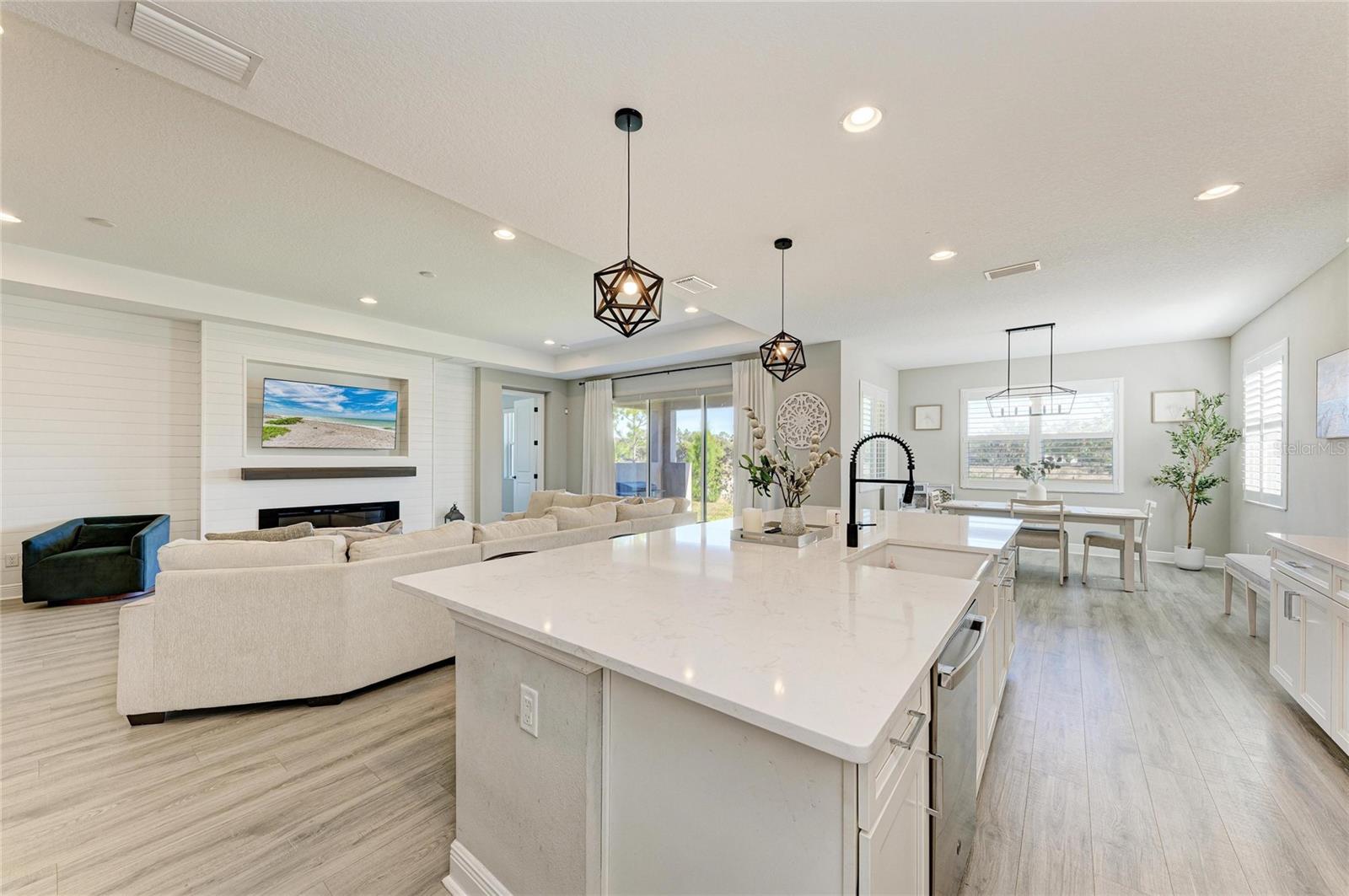 RIVERSIDE PRESERVE PH 1 - Residential