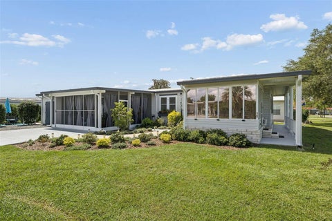 Tiny photo for 1433 Elkhart Circle, Tavares, FL 32778 (MLS # G5118238)