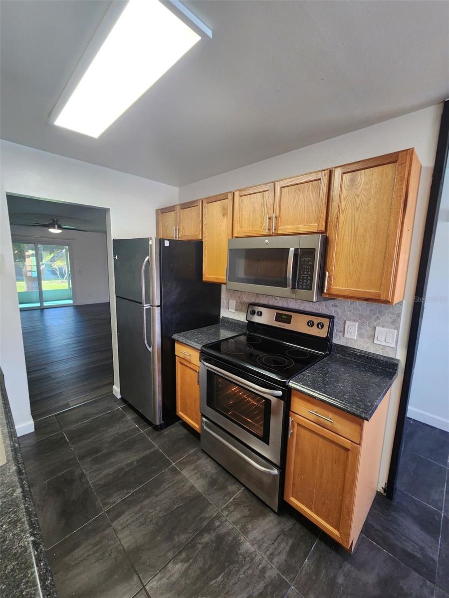 MEADOWS SOUTH SEC 03 - Residential Lease