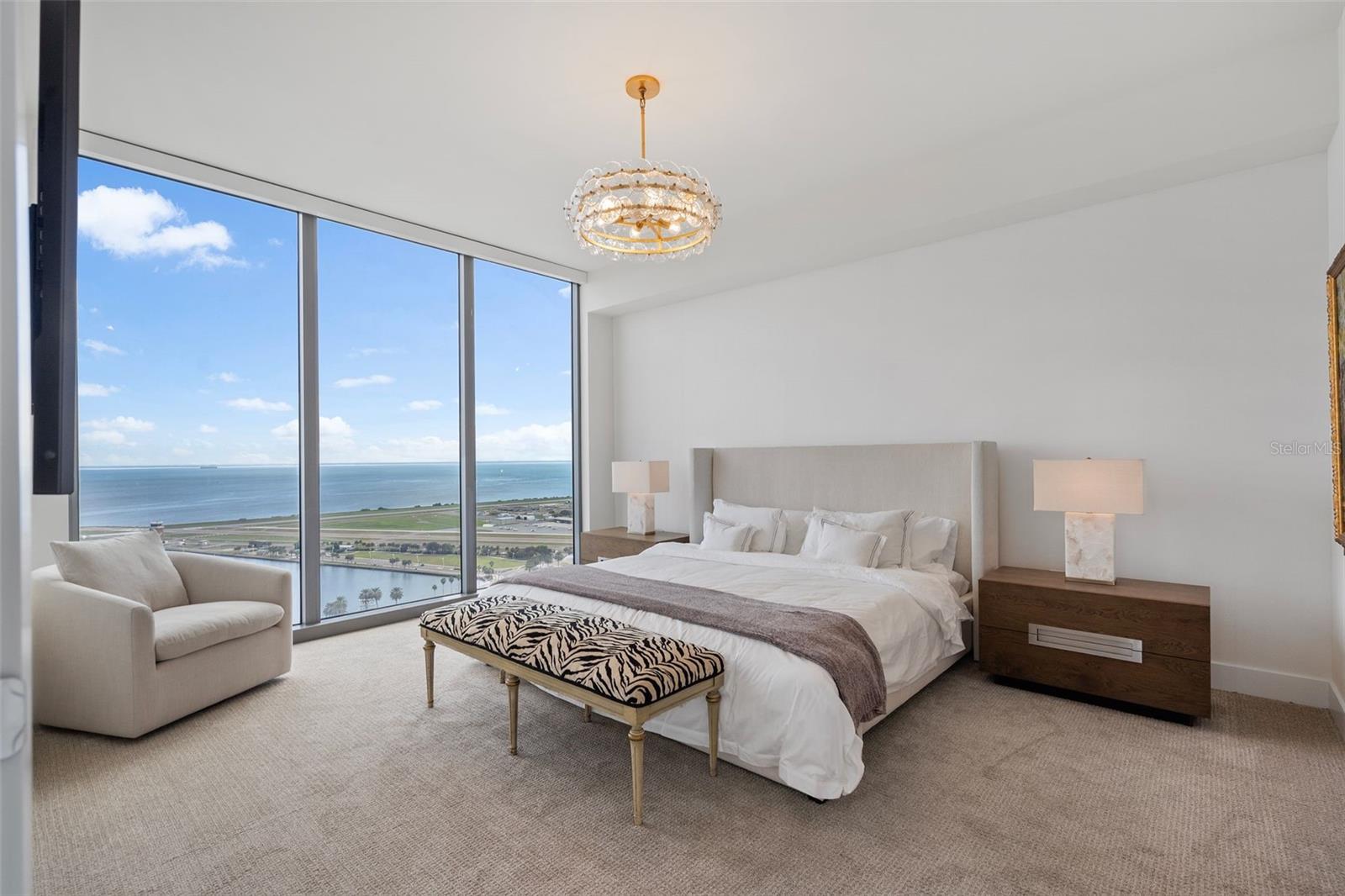 SALTAIRE CONDO - Residential Lease