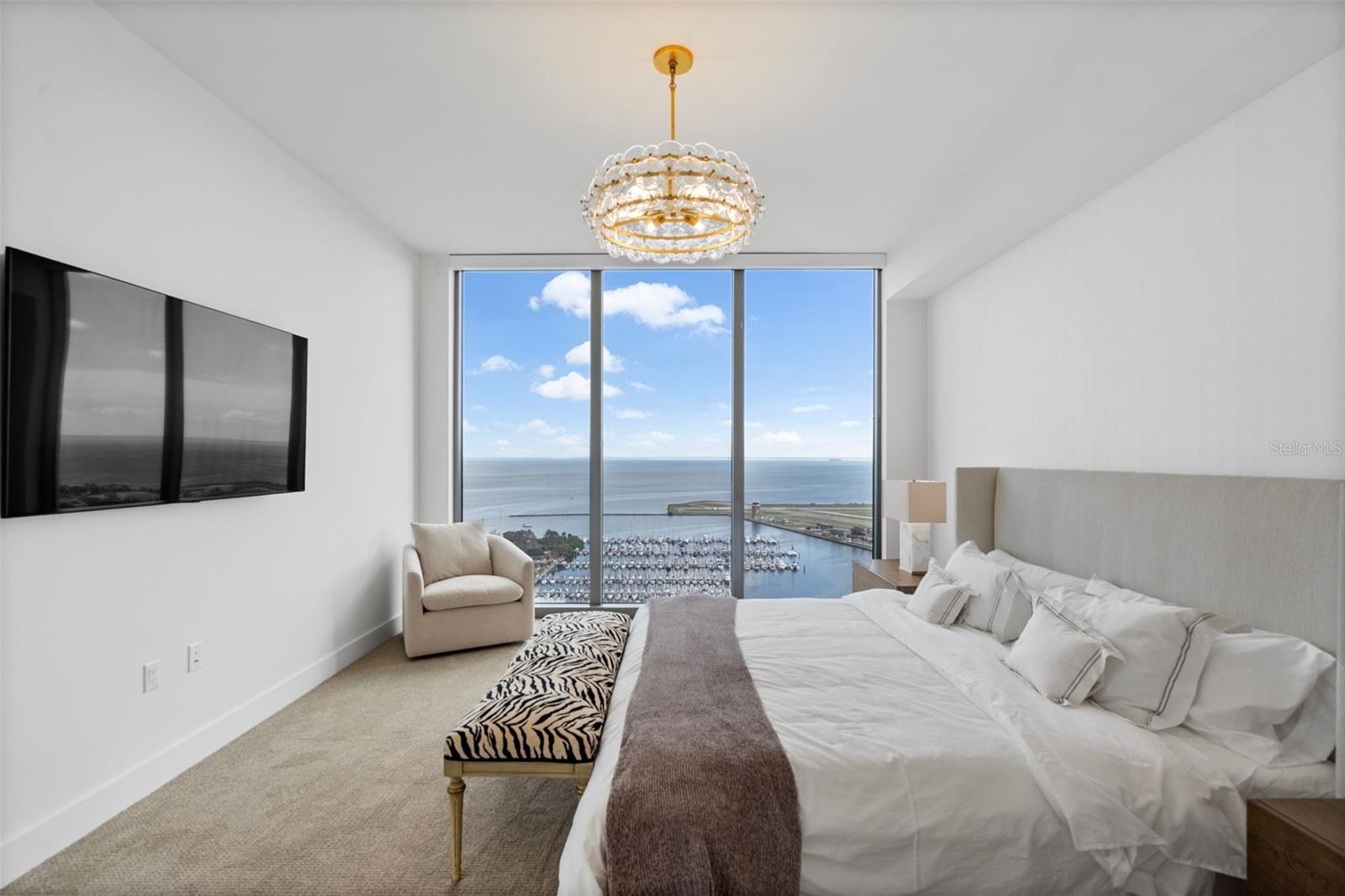 SALTAIRE CONDO - Residential Lease