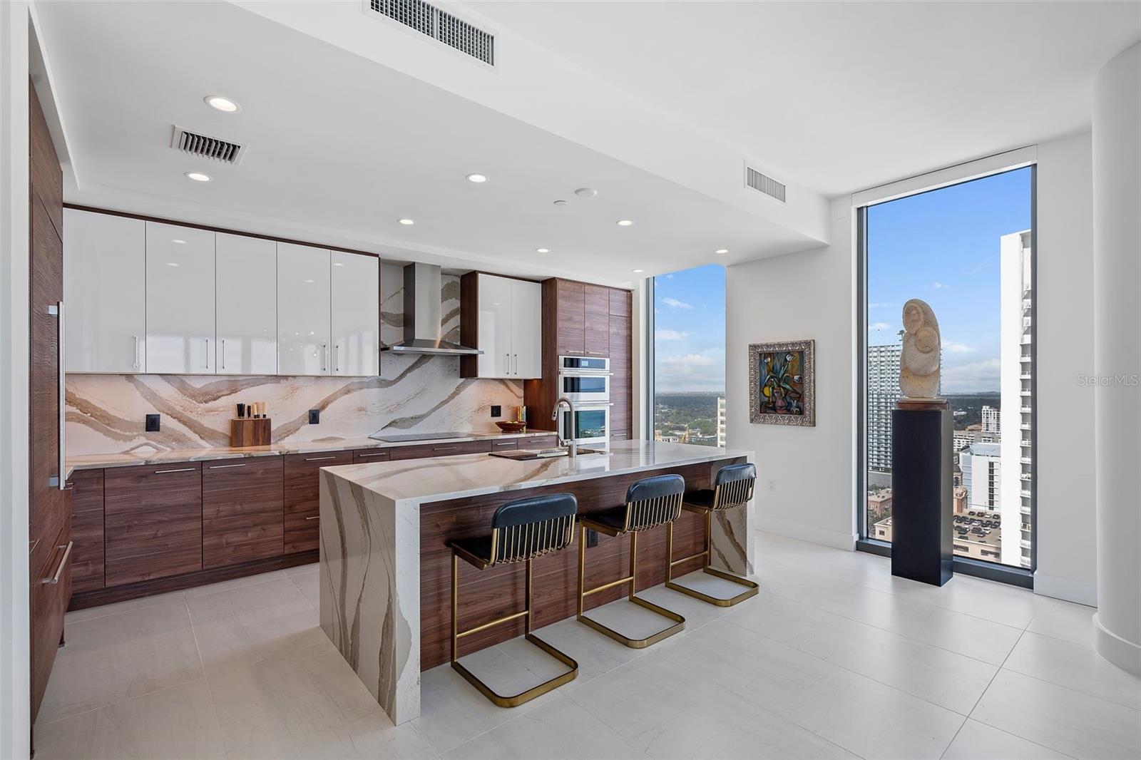 SALTAIRE CONDO - Residential Lease