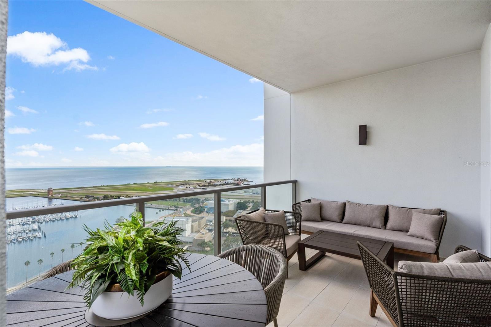 SALTAIRE CONDO - Residential Lease