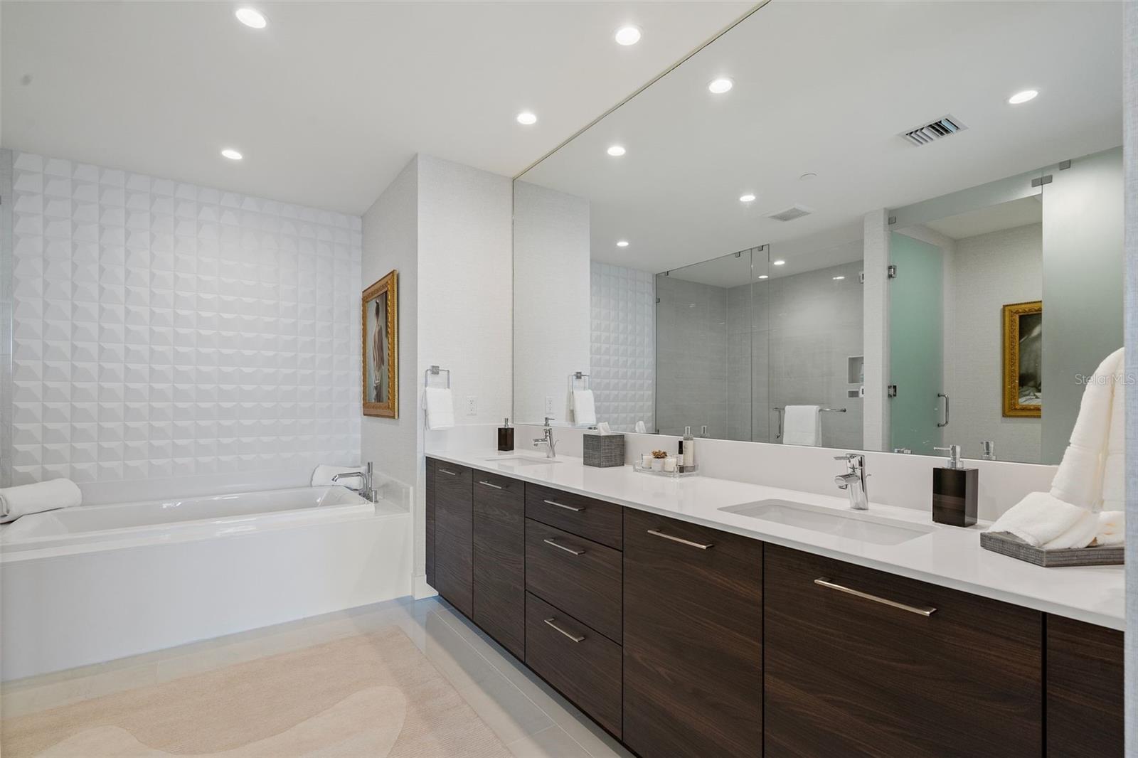 SALTAIRE CONDO - Residential Lease