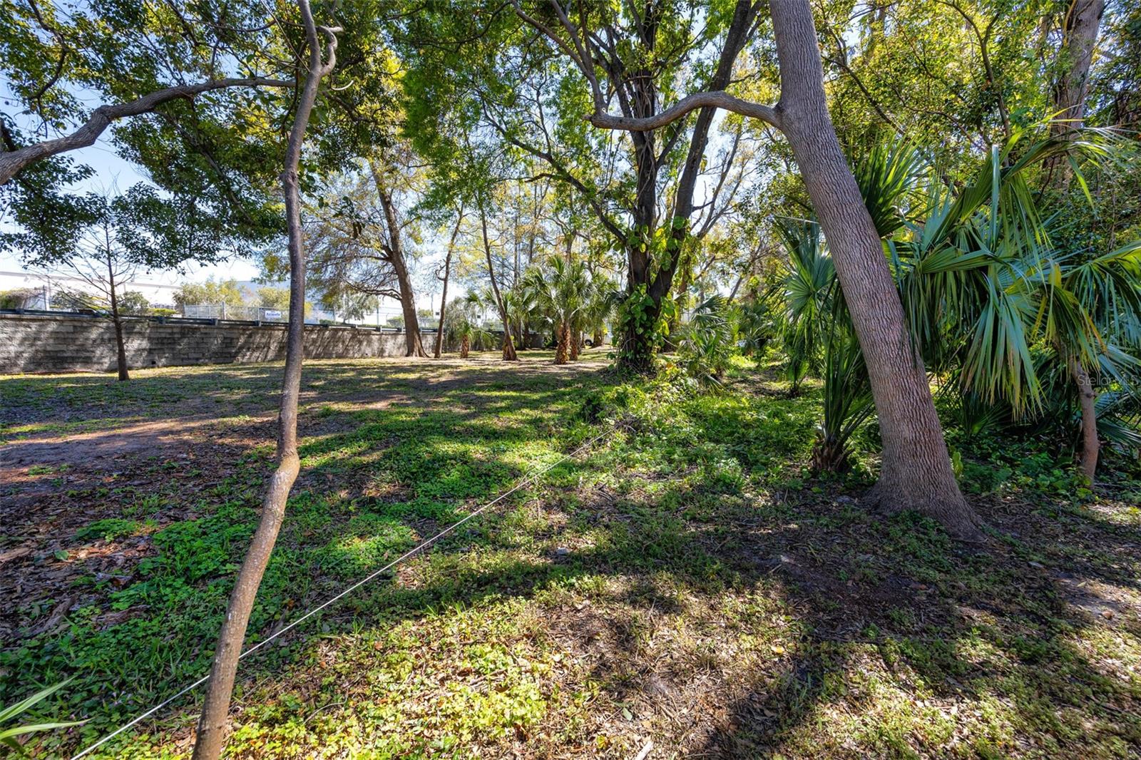 FAIRMOUNT PARK - Land