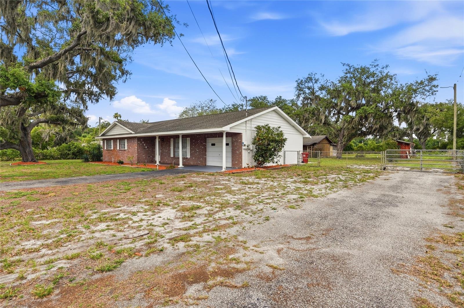 1006 ROBINSON ROAD
