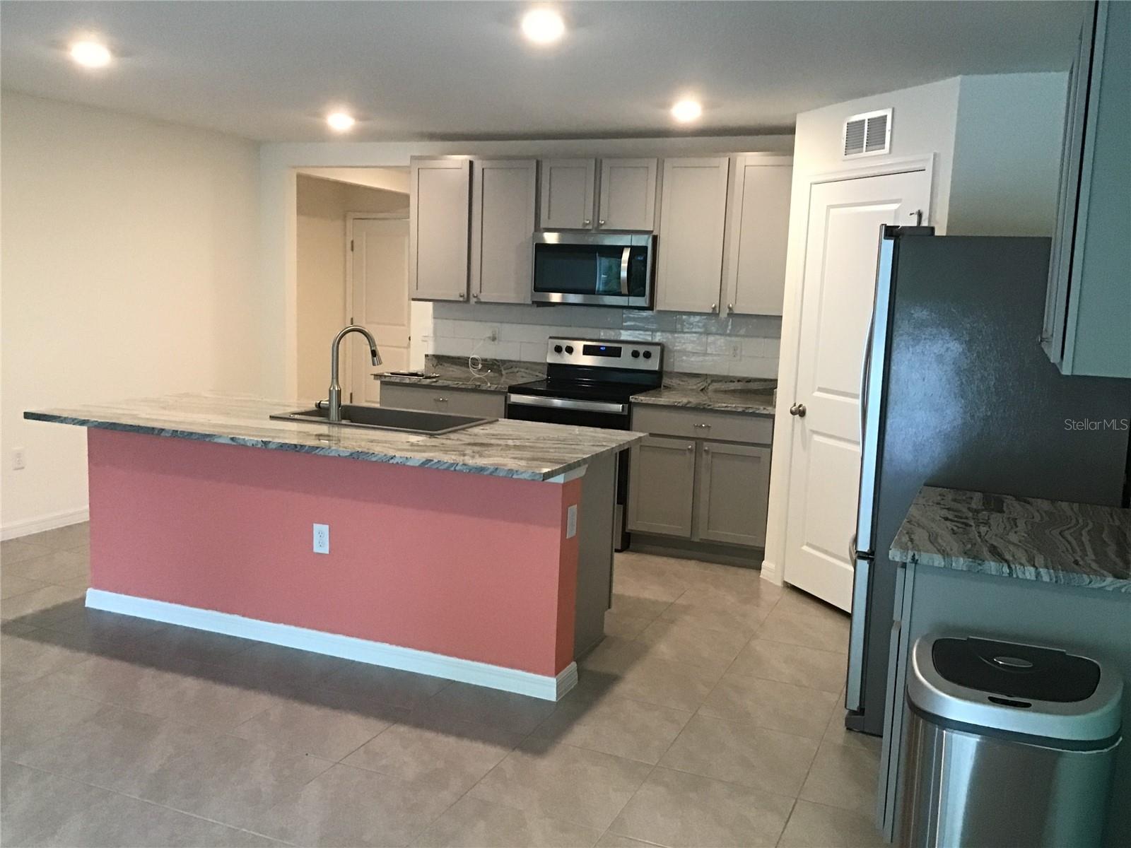 RIVER PARK - Residential