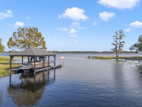 A home in GROVELAND