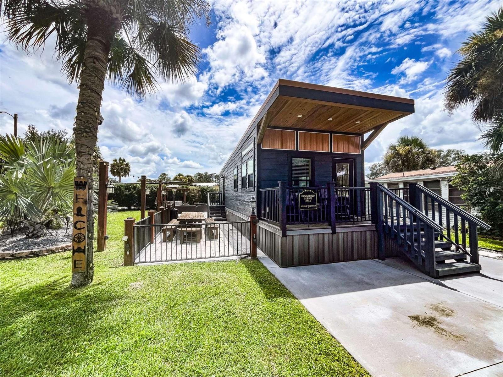 LONG HAMMOCK PH 01 - Residential Lease