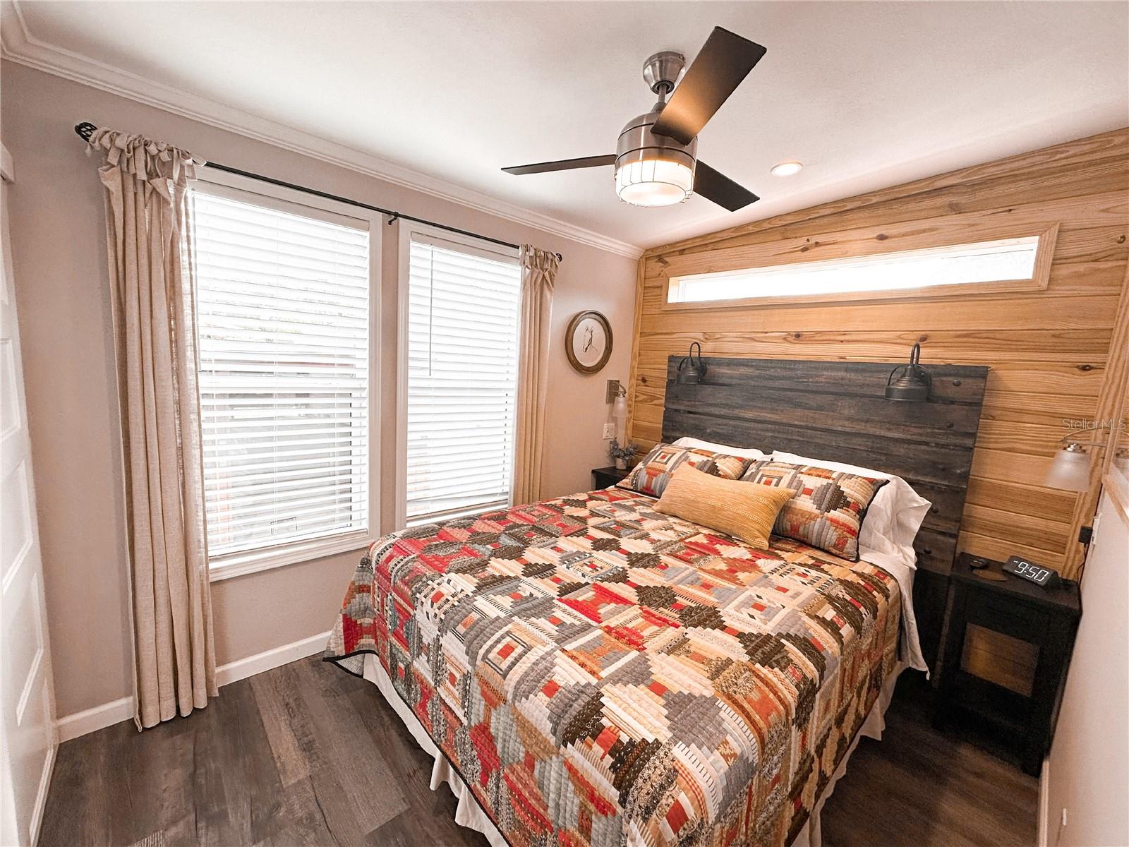 LONG HAMMOCK PH 01 - Residential Lease