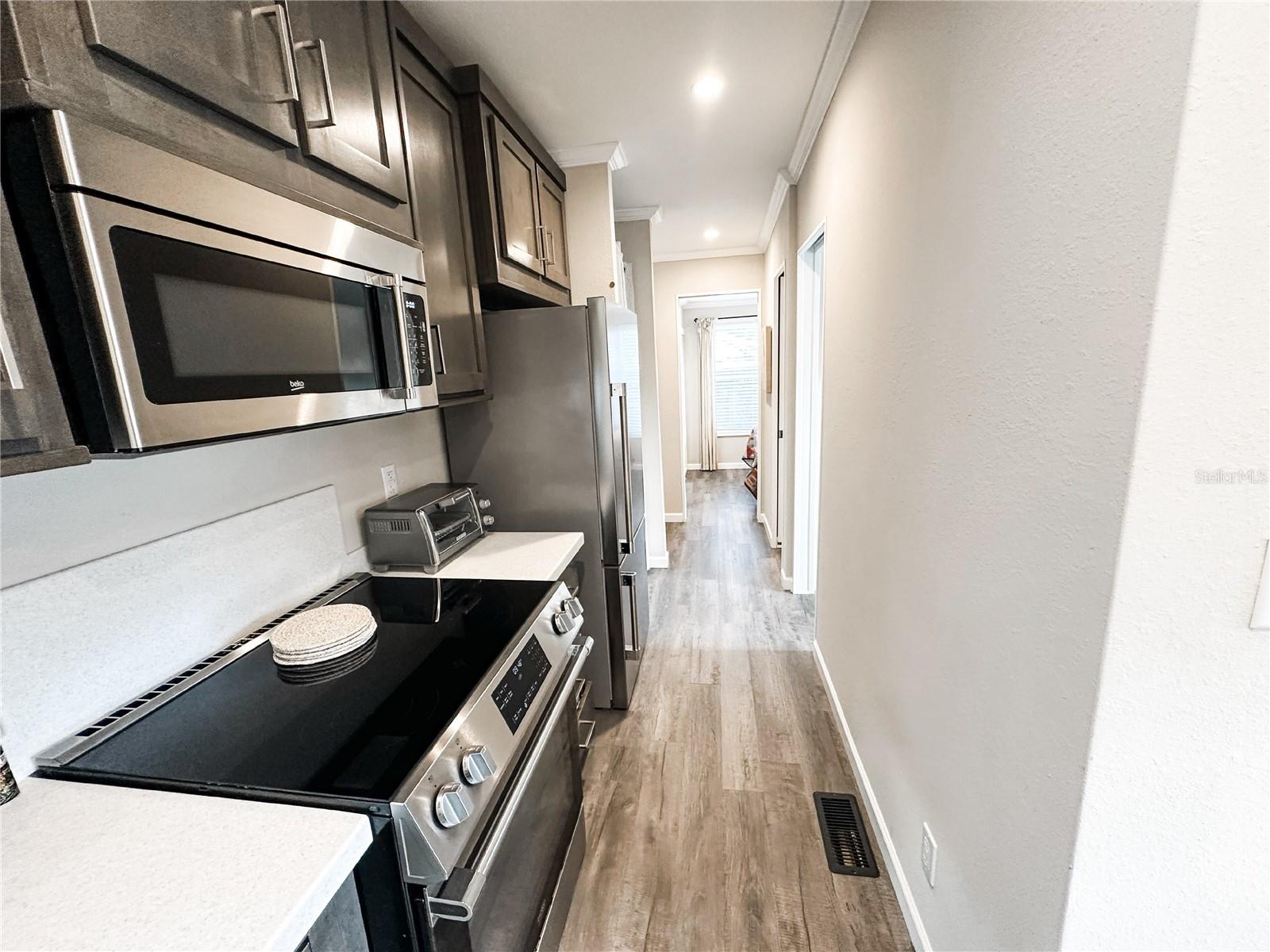 LONG HAMMOCK PH 01 - Residential Lease