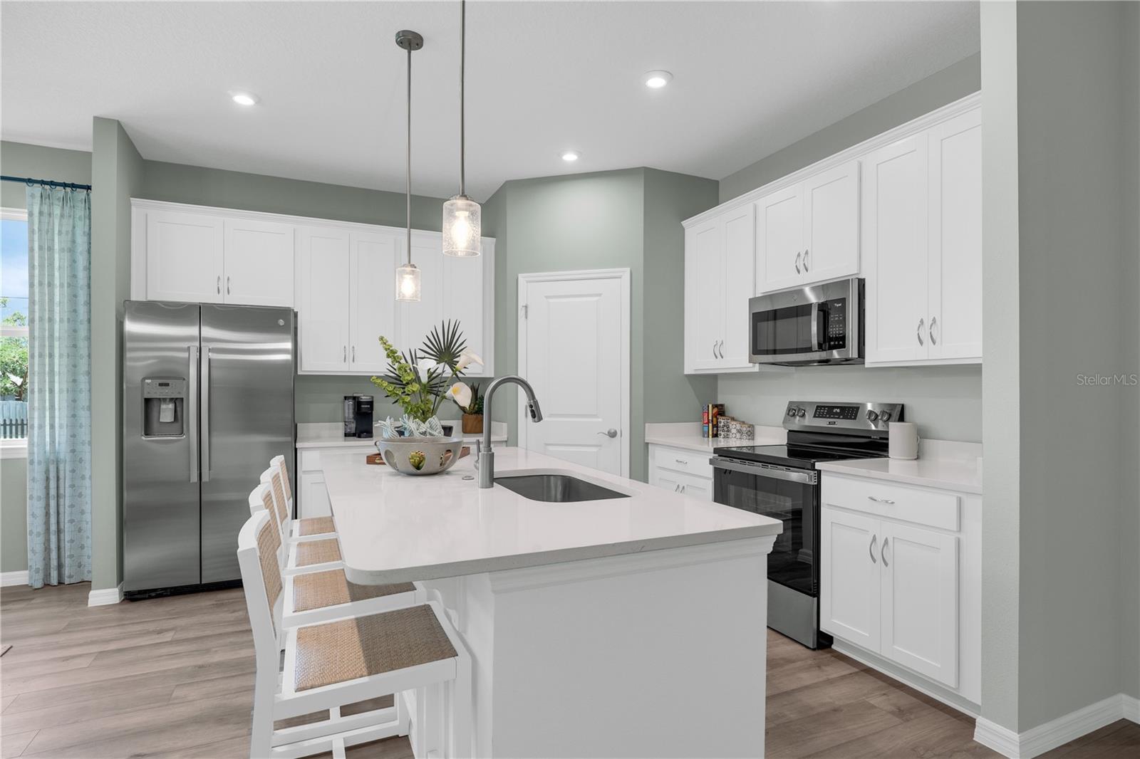 AVALON PARK TAVARES - Residential