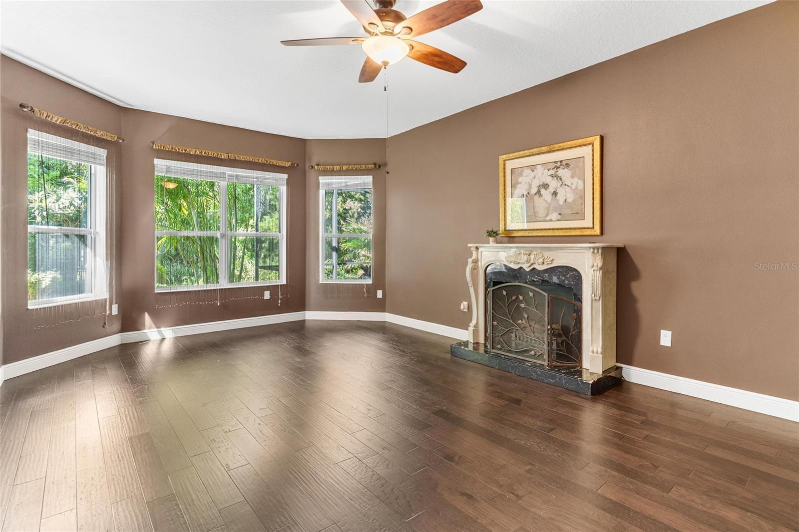 HARBOR HILLS - Residential