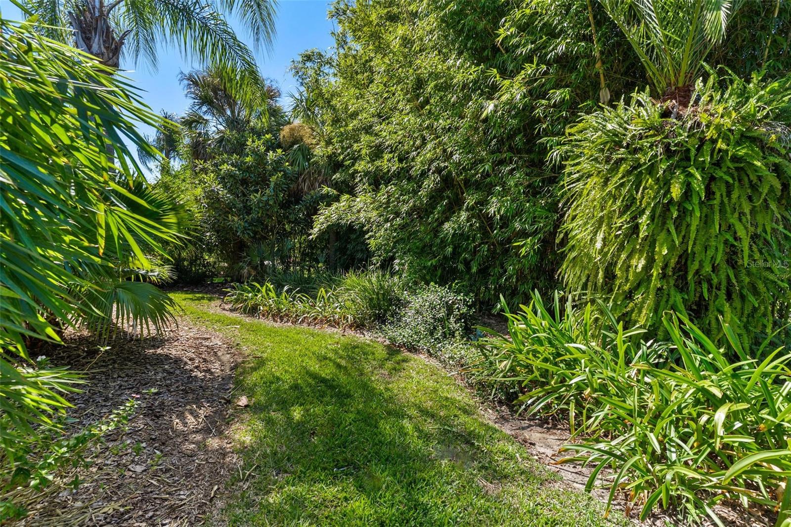 HARBOR HILLS - Residential