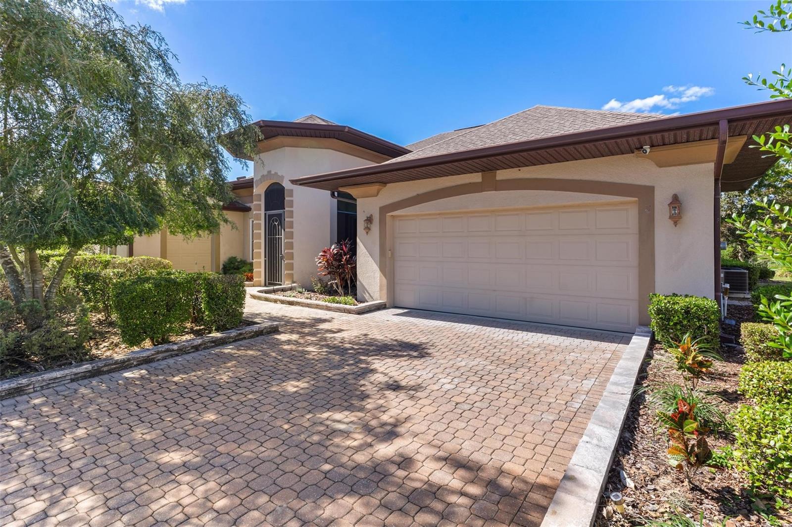 HARBOR HILLS - Residential