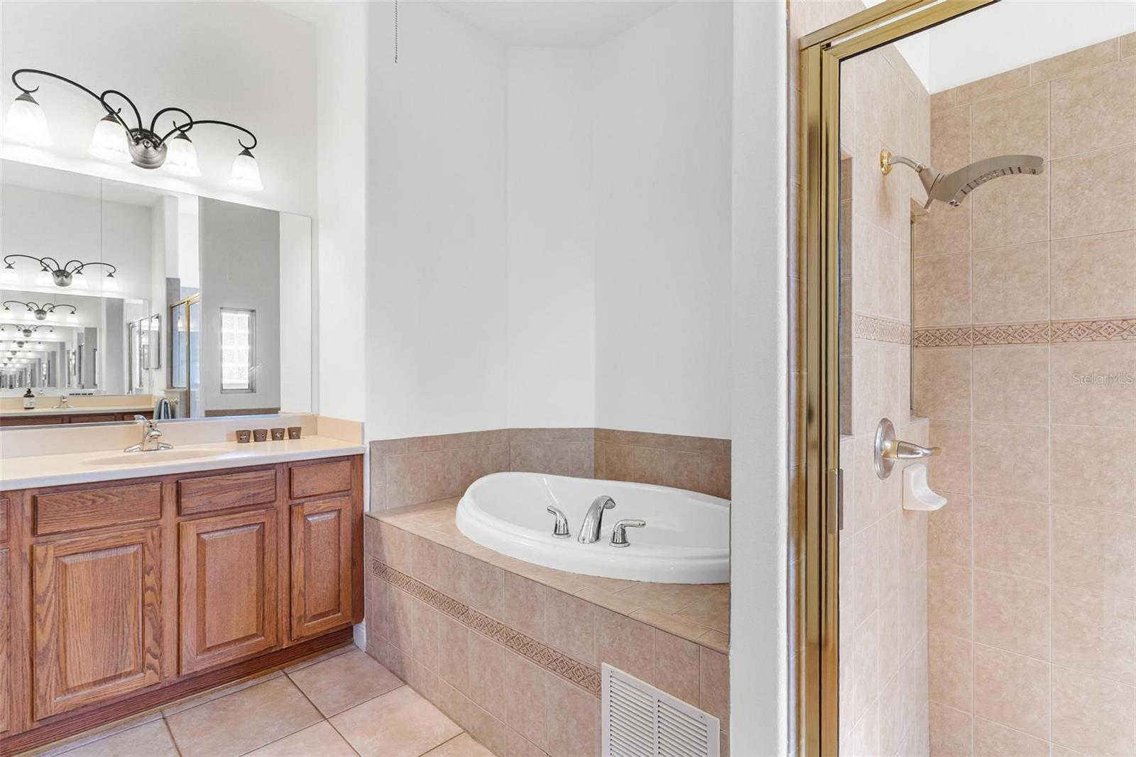 HARBOR HILLS - Residential