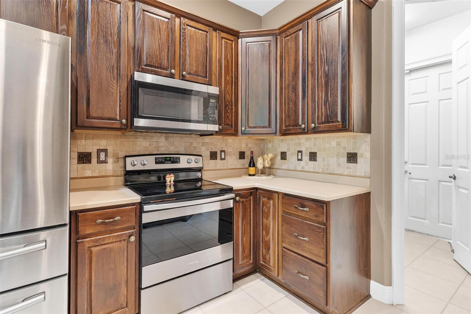 HARBOR HILLS - Residential