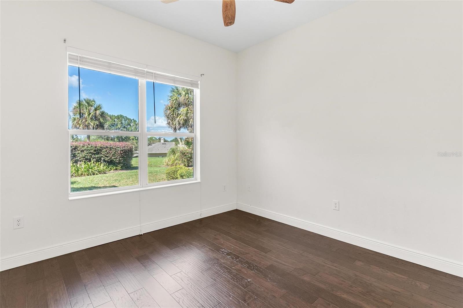 HARBOR HILLS - Residential