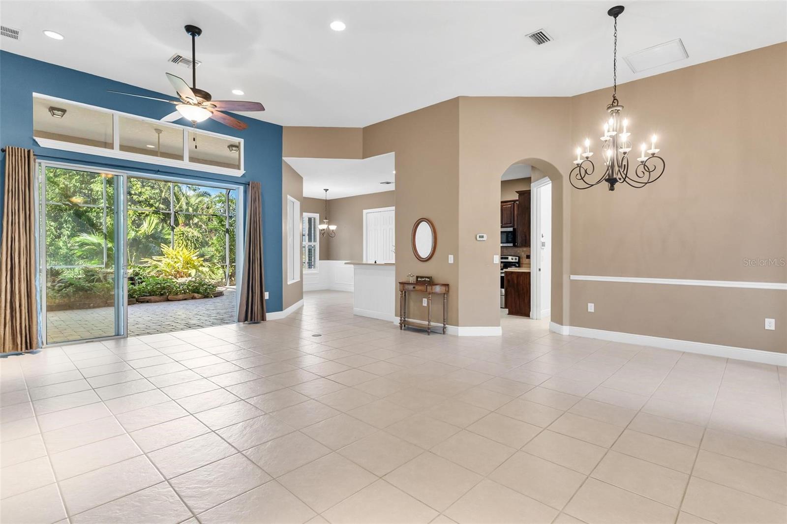 HARBOR HILLS - Residential