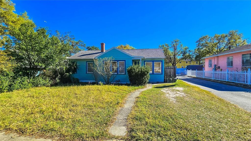 Photo of 860 16th Avenue S, St Petersburg, FL 33701 (MLS # TB8436041)