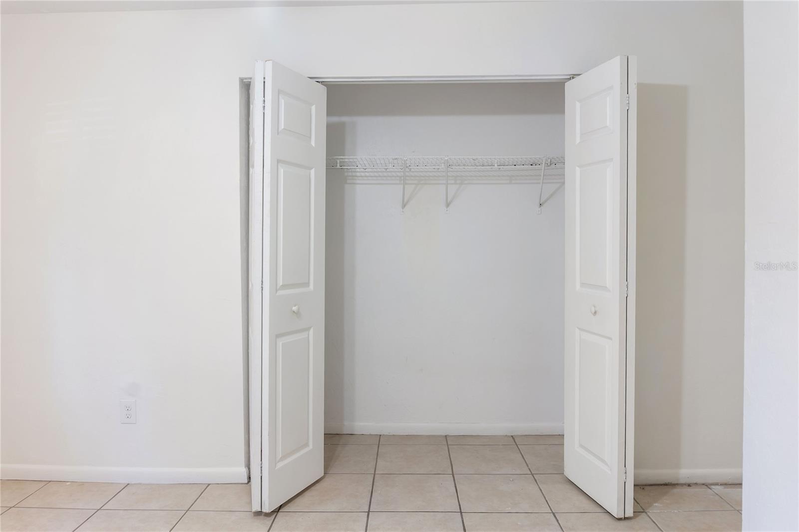 SUGARFOOT OAKS - Residential Income