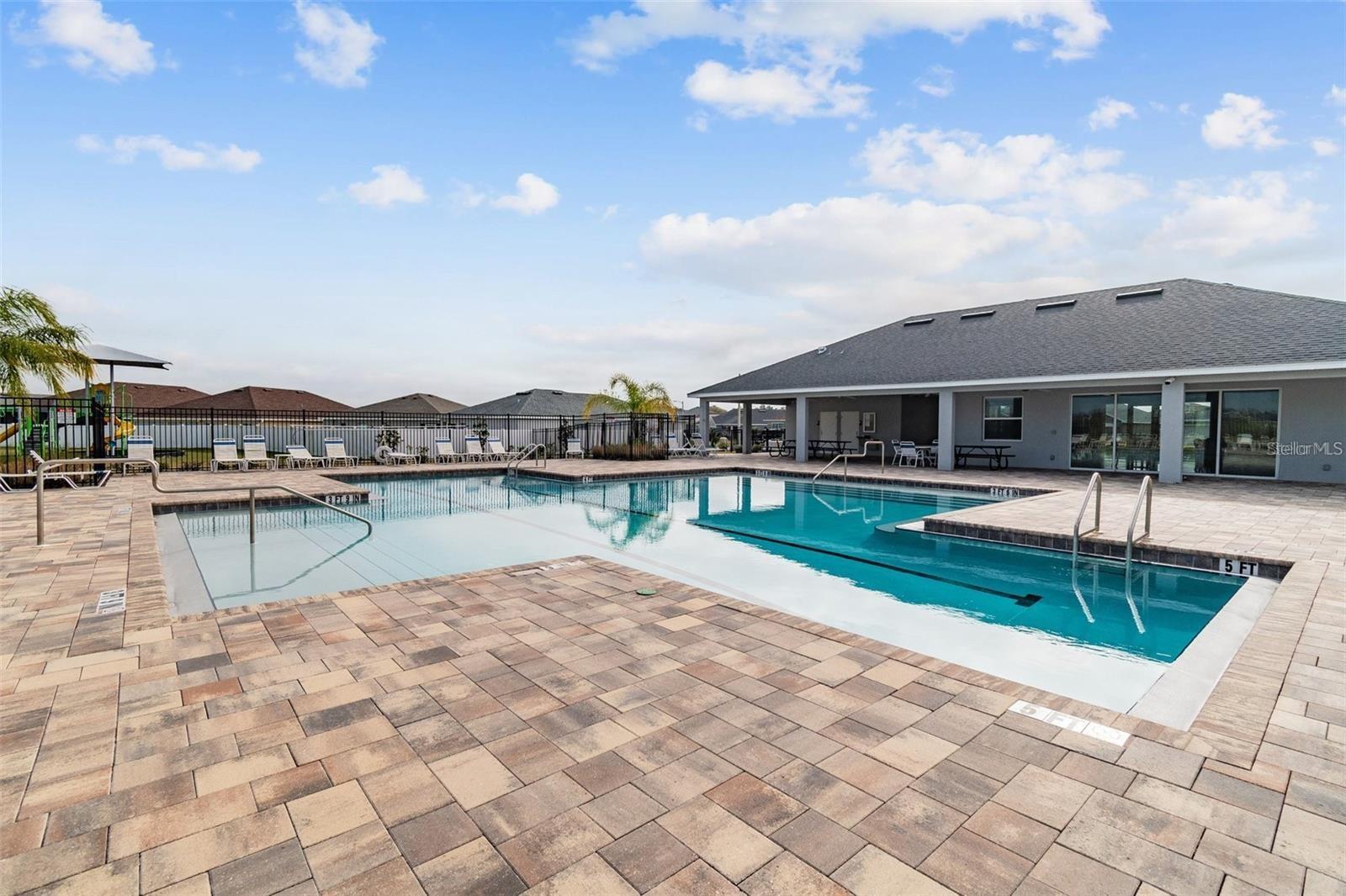 RIVERSTONE PH 1 - Residential Lease