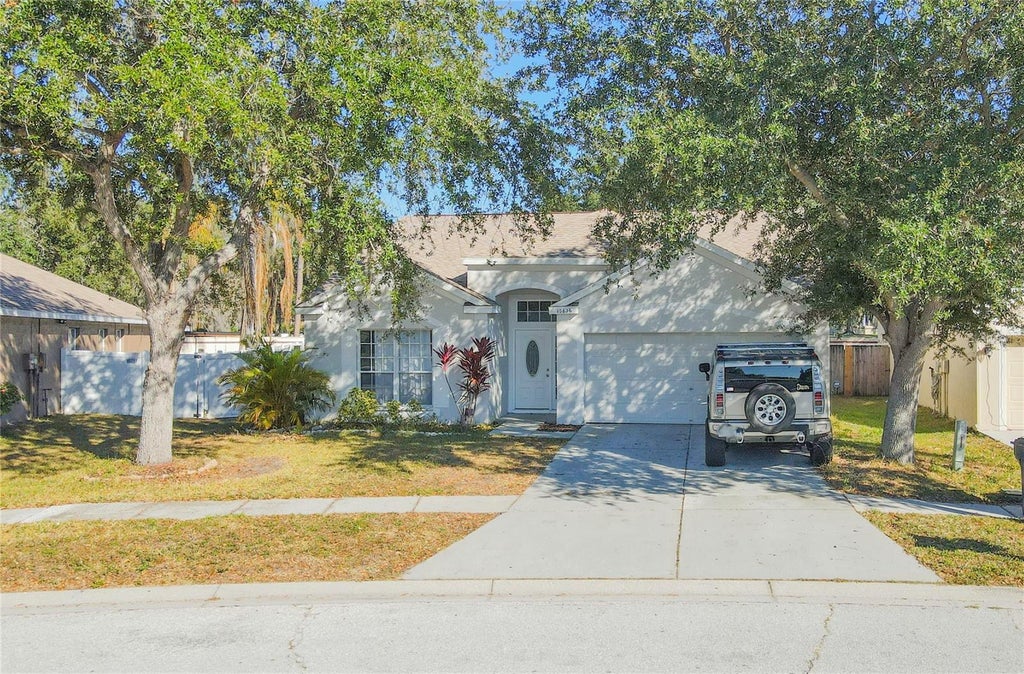 Photo of 10606 Walker Vista Drive, Riverview, FL 33578 (MLS # TB8553066)