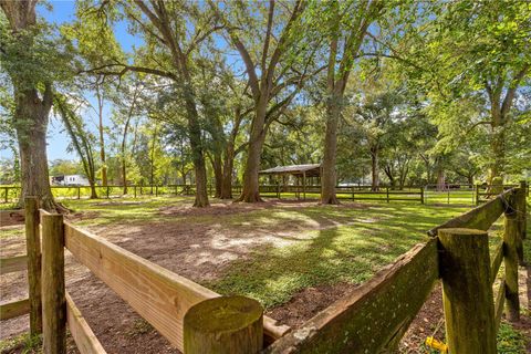 Tiny photo for 8221 SE 126th Place, Belleview, FL 34420 (MLS # OM709297)
