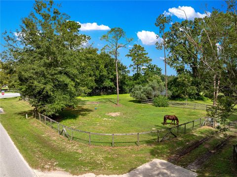 Tiny photo for 8221 SE 126th Place, Belleview, FL 34420 (MLS # OM709297)