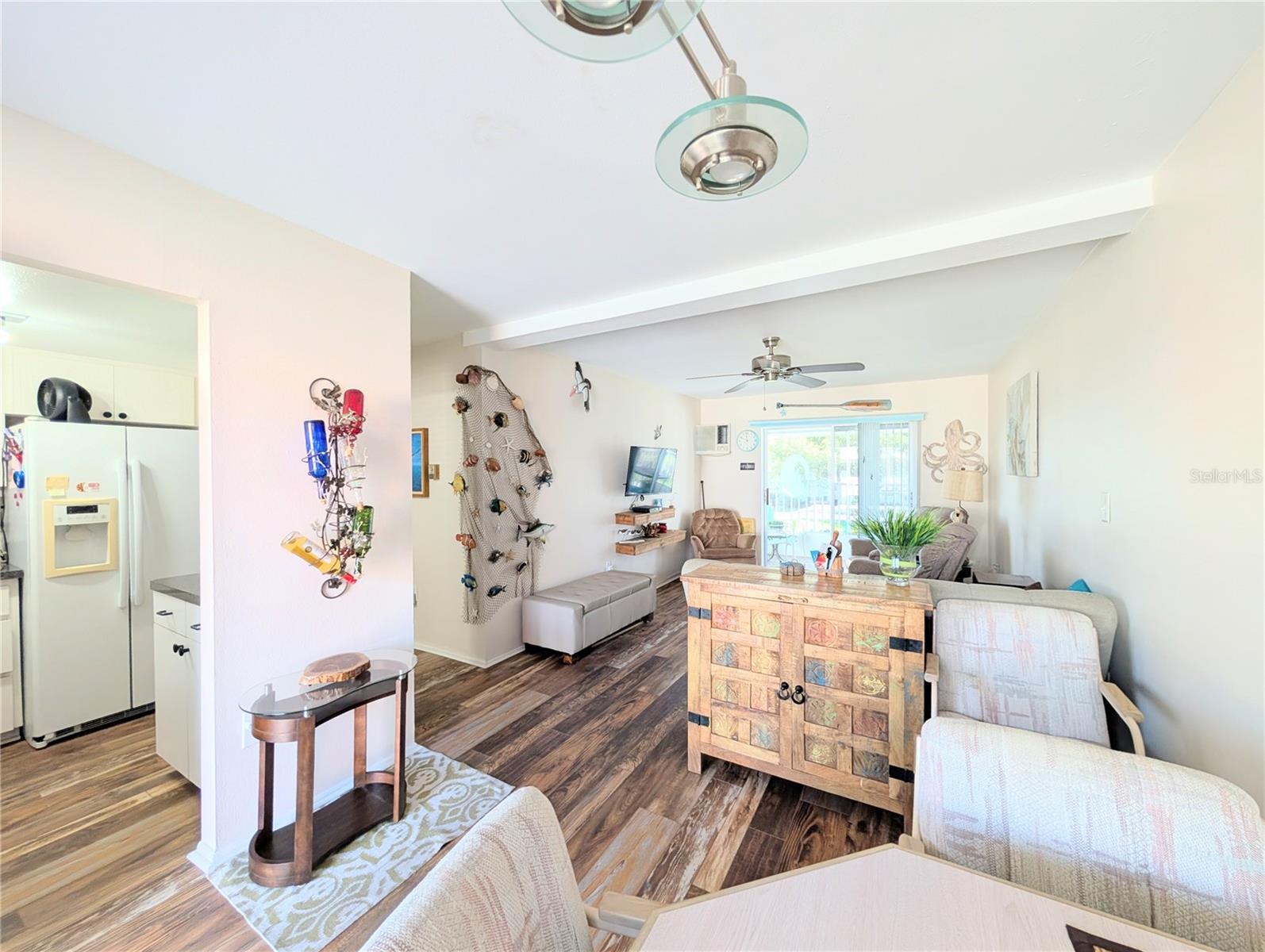 THE FOURTH BAYSHORE - Residential Lease