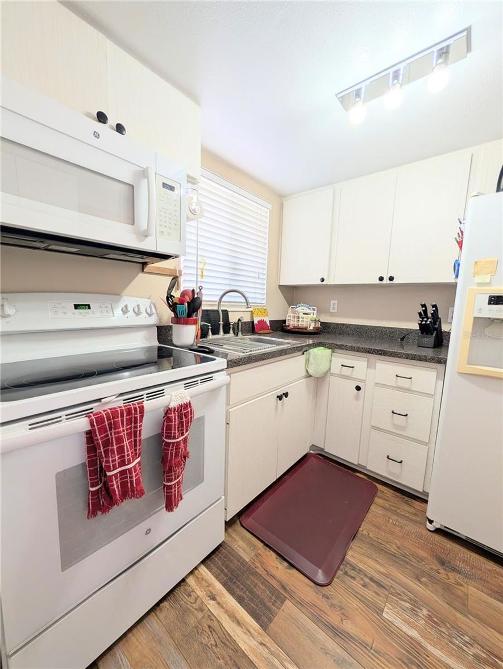 Photo of 2328 Canal Drive #G26, Bradenton, FL 34207 (MLS # A4675227)