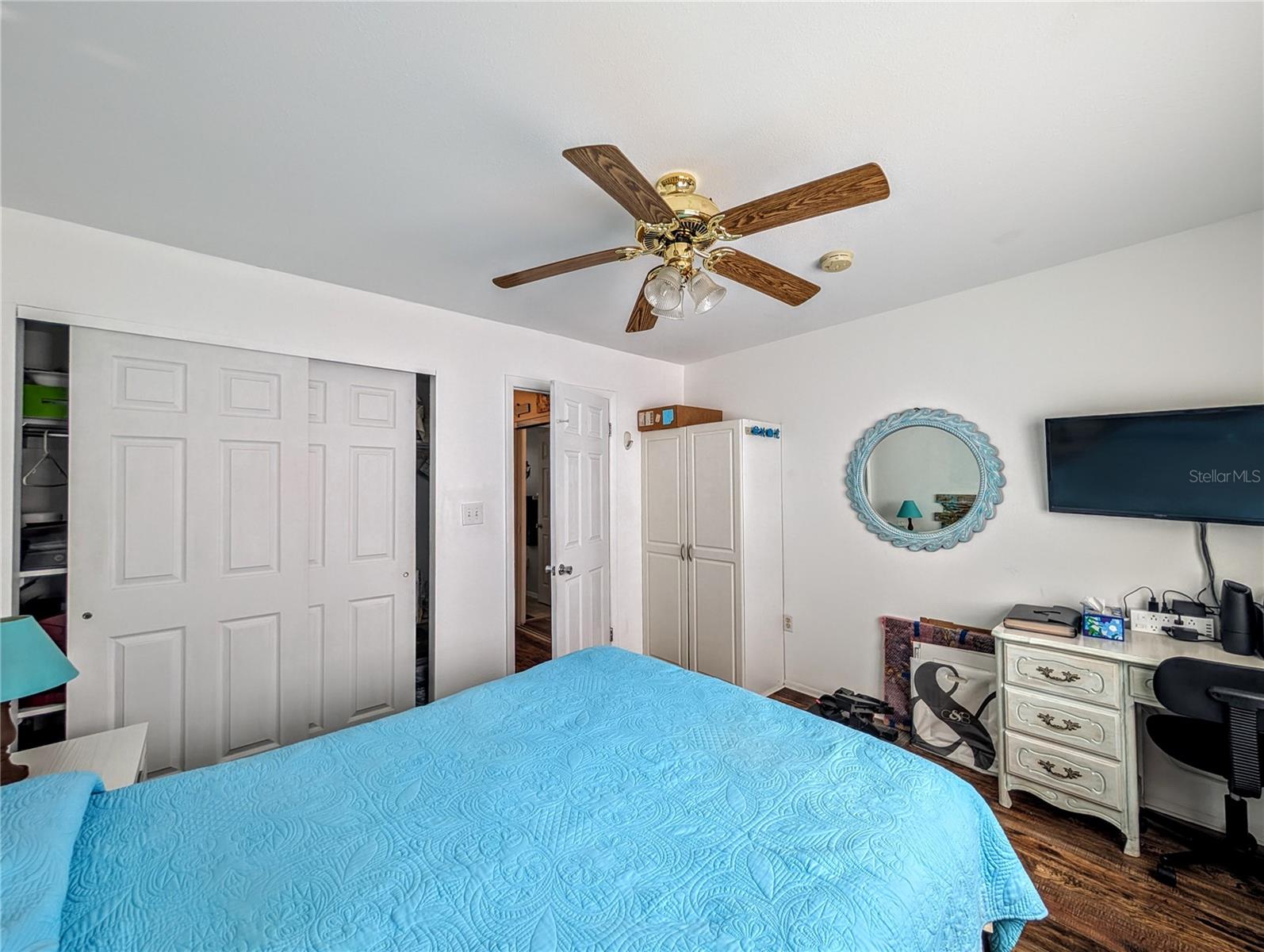 THE FOURTH BAYSHORE - Residential Lease