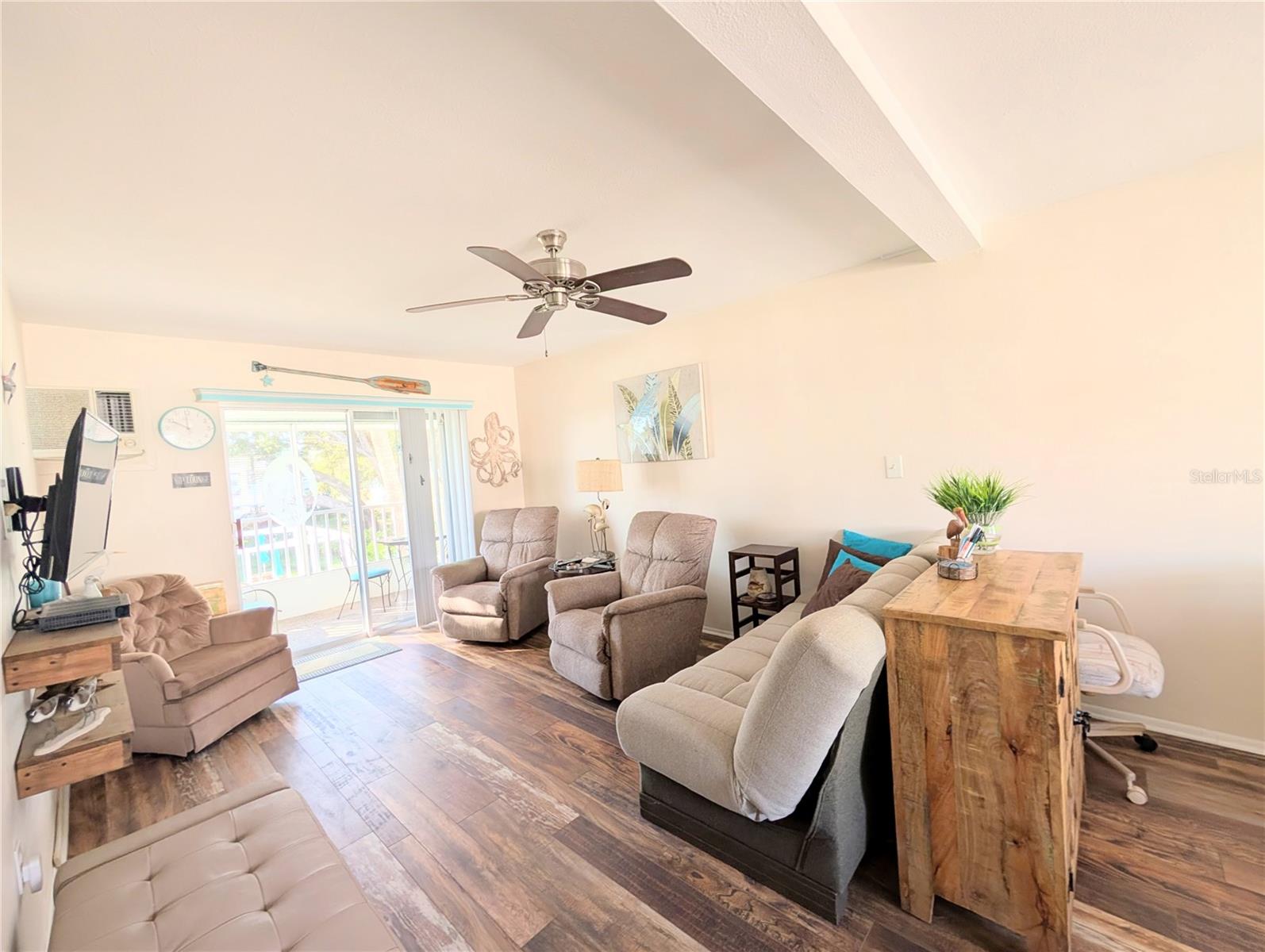 THE FOURTH BAYSHORE - Residential Lease