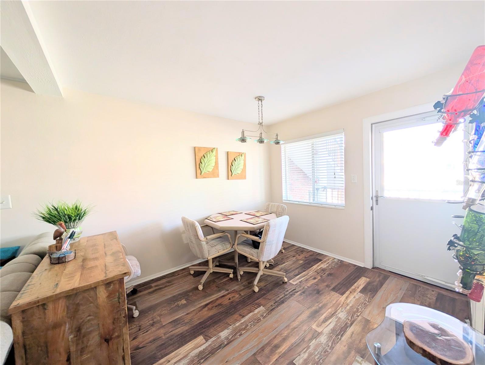 THE FOURTH BAYSHORE - Residential Lease