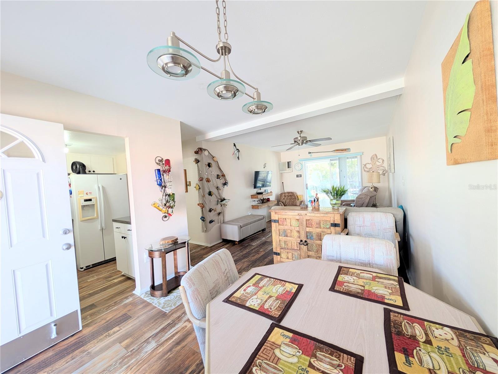 THE FOURTH BAYSHORE - Residential Lease