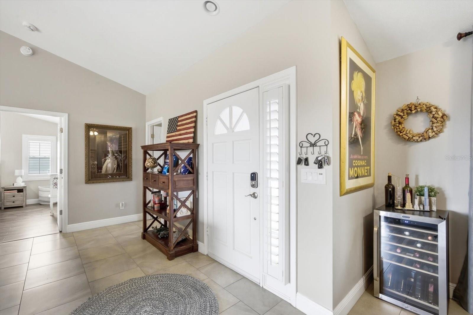 A RESUB OF A POR OF APOLLO - Residential Lease
