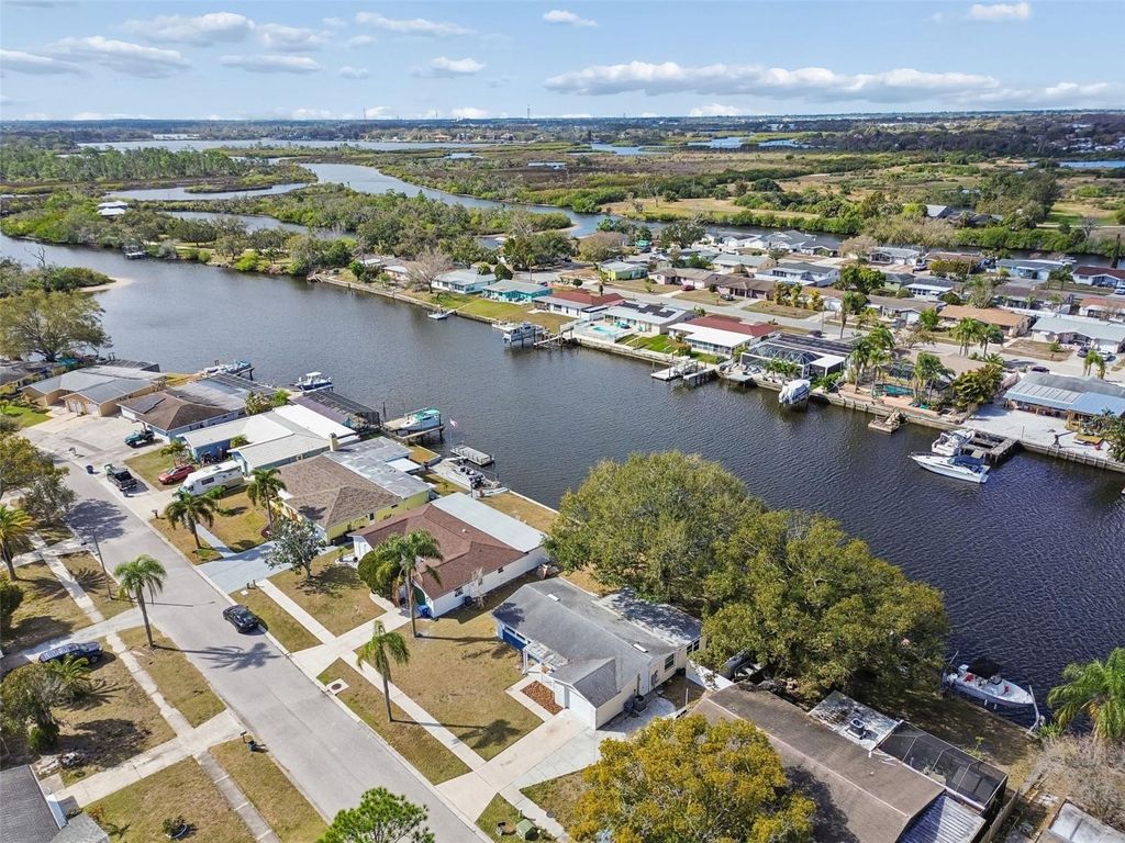 Photo of 1147 Rushmore Drive, Holiday, FL 34690 (MLS # A4687328)