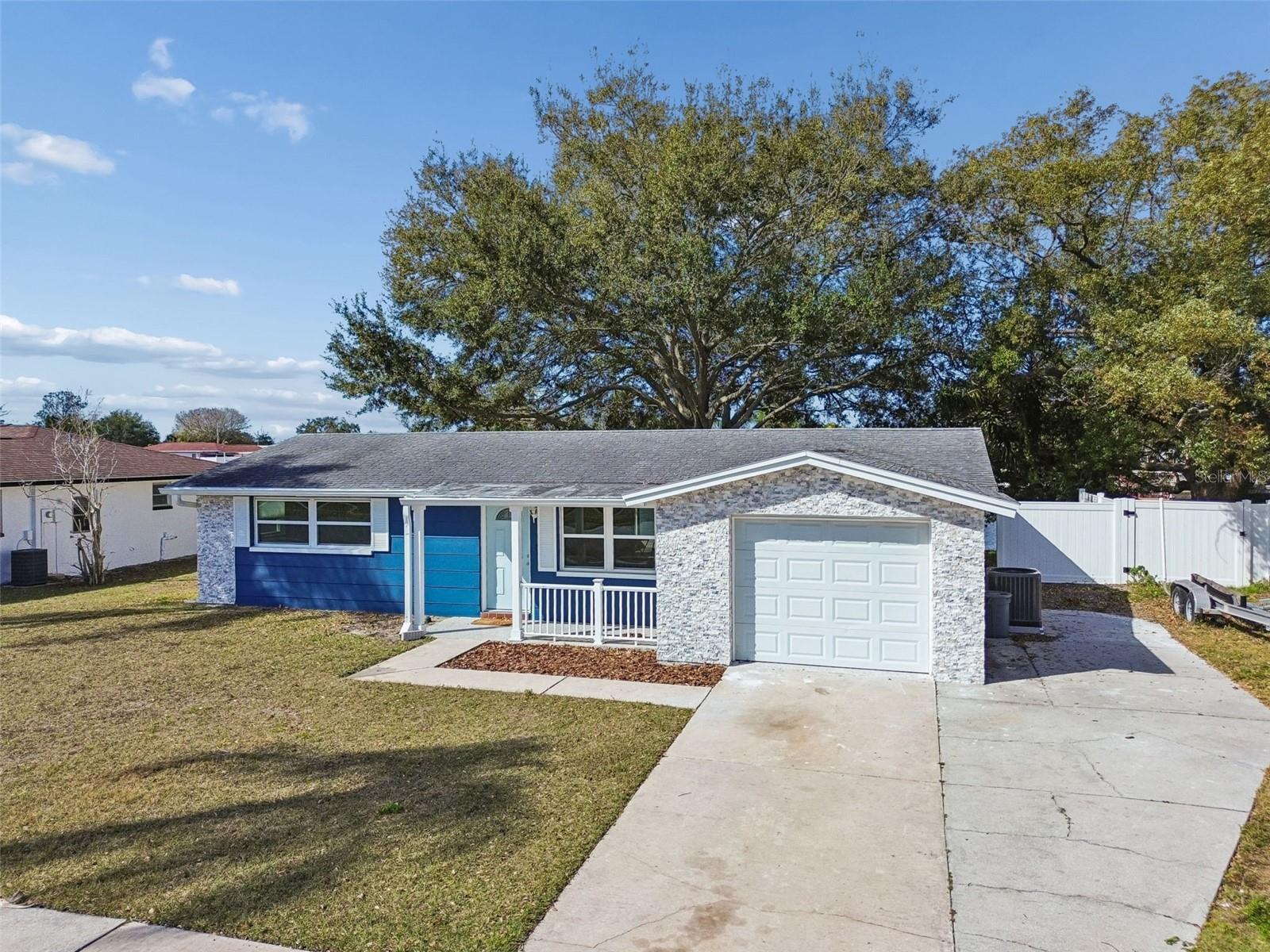 FOREST HILLS - Residential