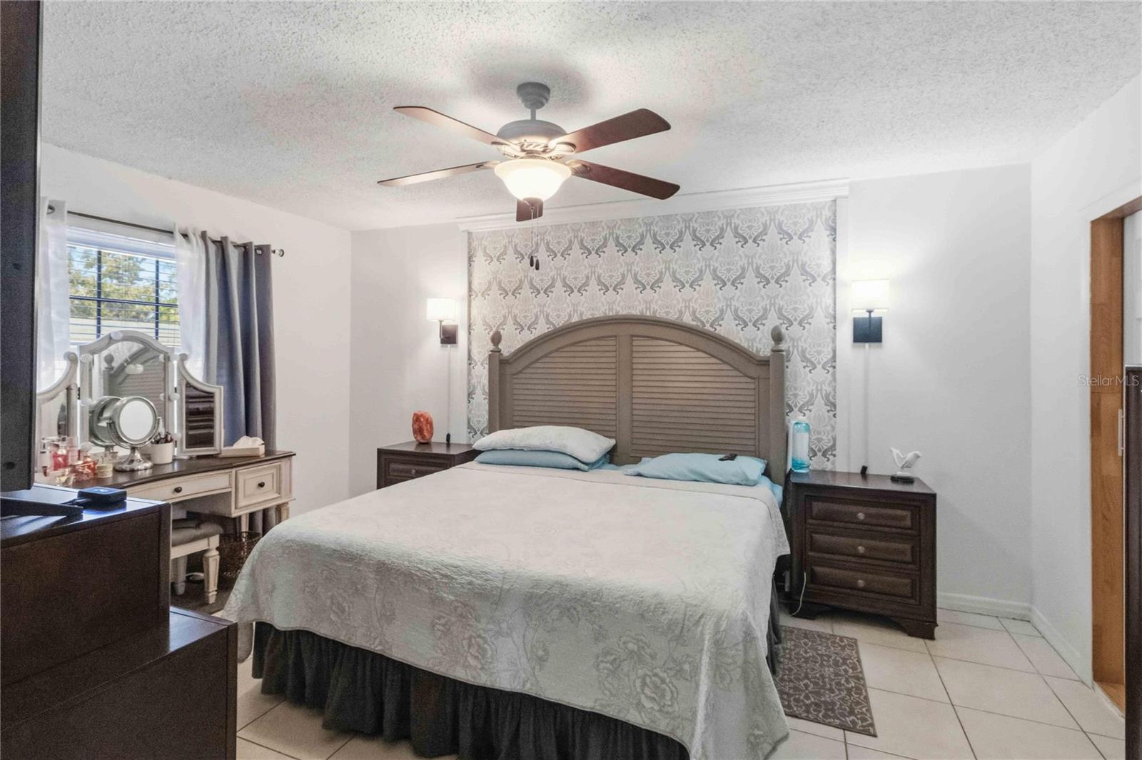 RIVERSIDE ESTATES CORR - Residential