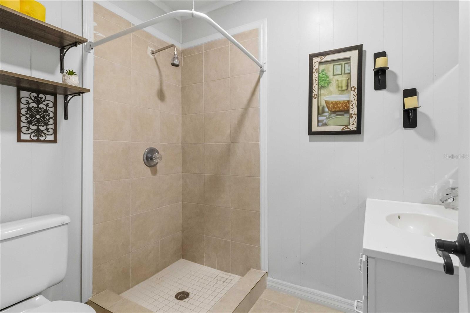 RIVERSIDE ESTATES CORR - Residential