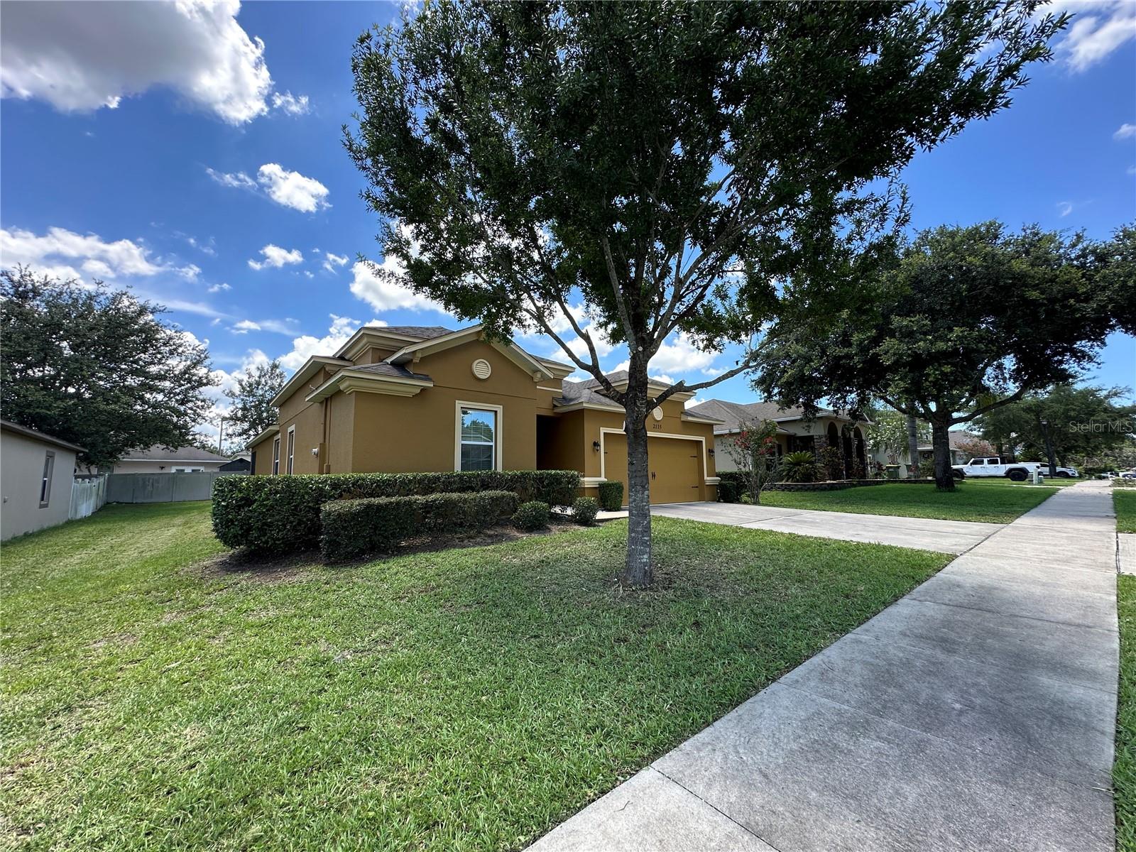 LEESBURG LAGOMAR SHORES - Residential