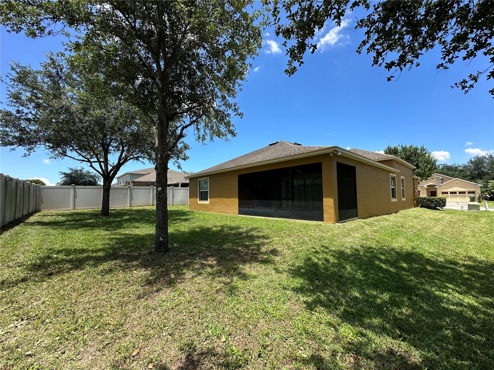 LEESBURG LAGOMAR SHORES - Residential