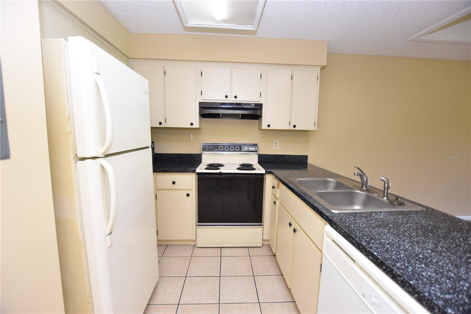 FAIRWOODS - Residential Lease