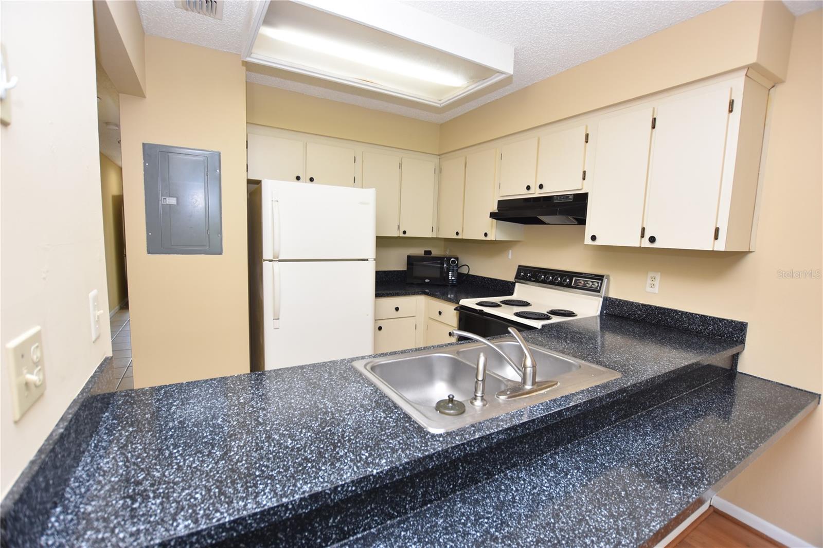 FAIRWOODS - Residential Lease