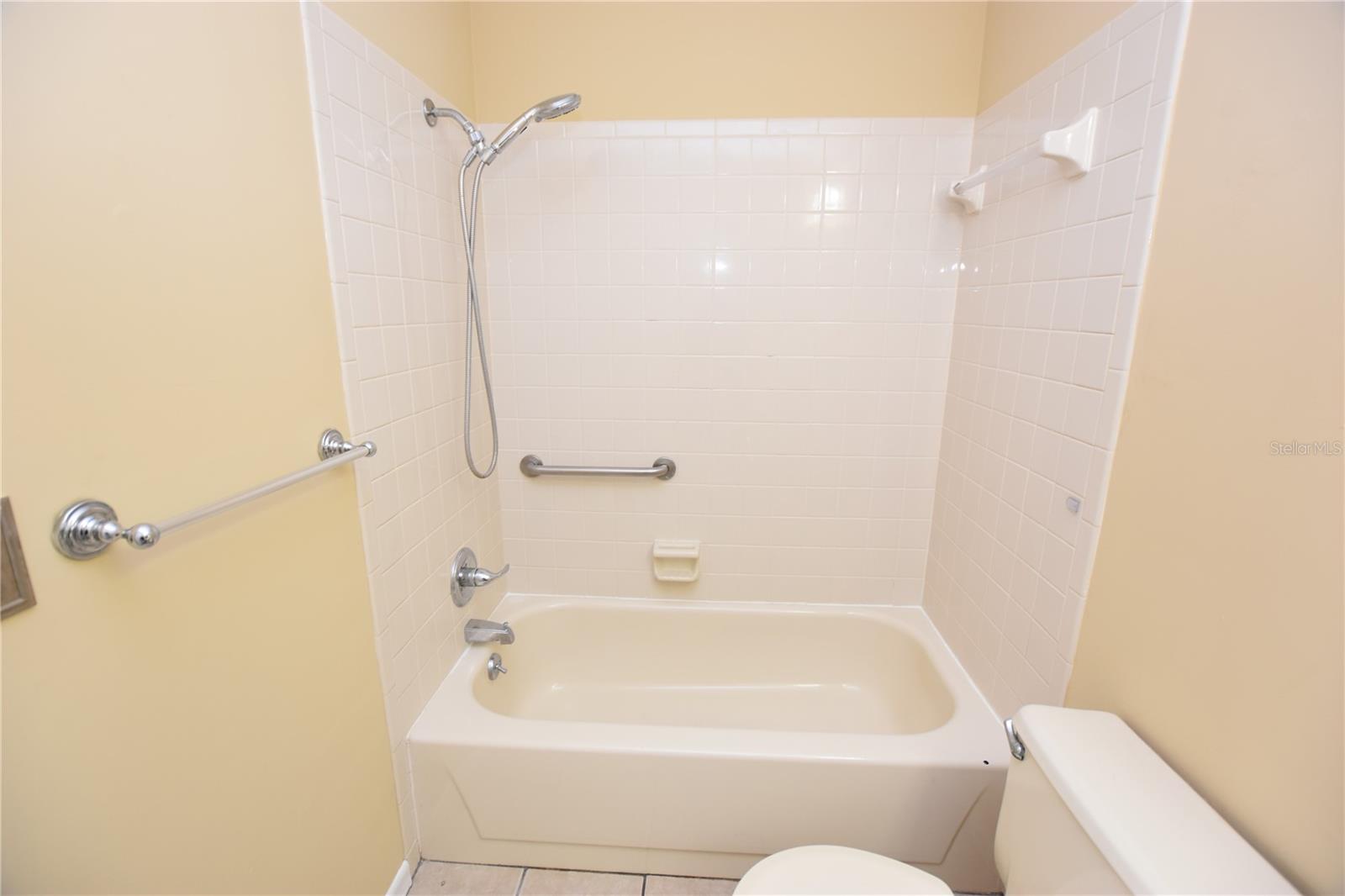 FAIRWOODS - Residential Lease