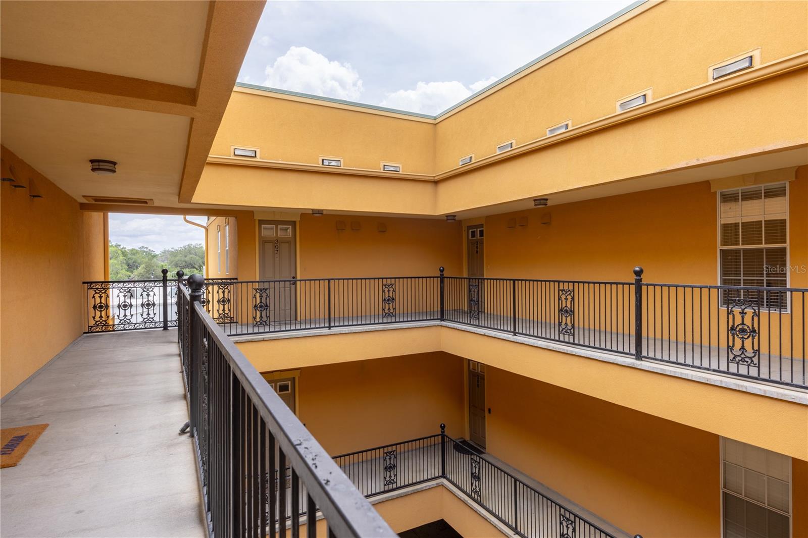 JACKSON SQUARE CONDO - Residential